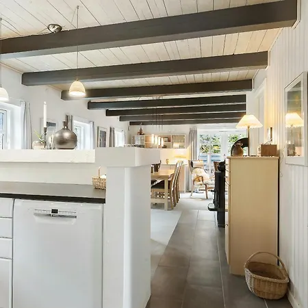 Natural Gem Between Heath And Dunes Thisted