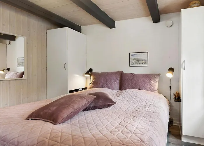 Natural Gem Between Heath And Dunes * Thisted